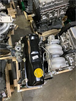 Новый двигатель Нива 21214 инжектор 77221